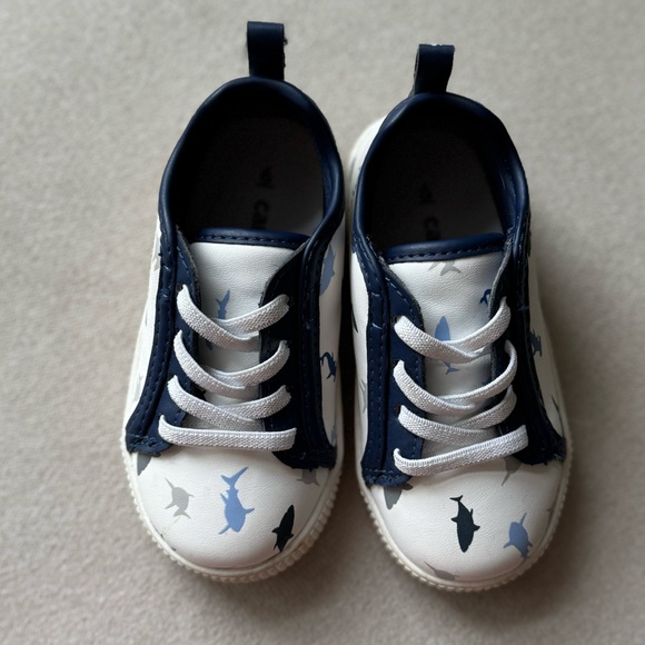 🍂CLEAROUT Carter's Slip-On Shark Sneaker - Picture 6 of 11